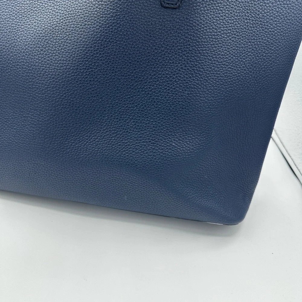 Tory Burch Blue Leather Tote Bag with Gold Logo - Picture 8 of 9